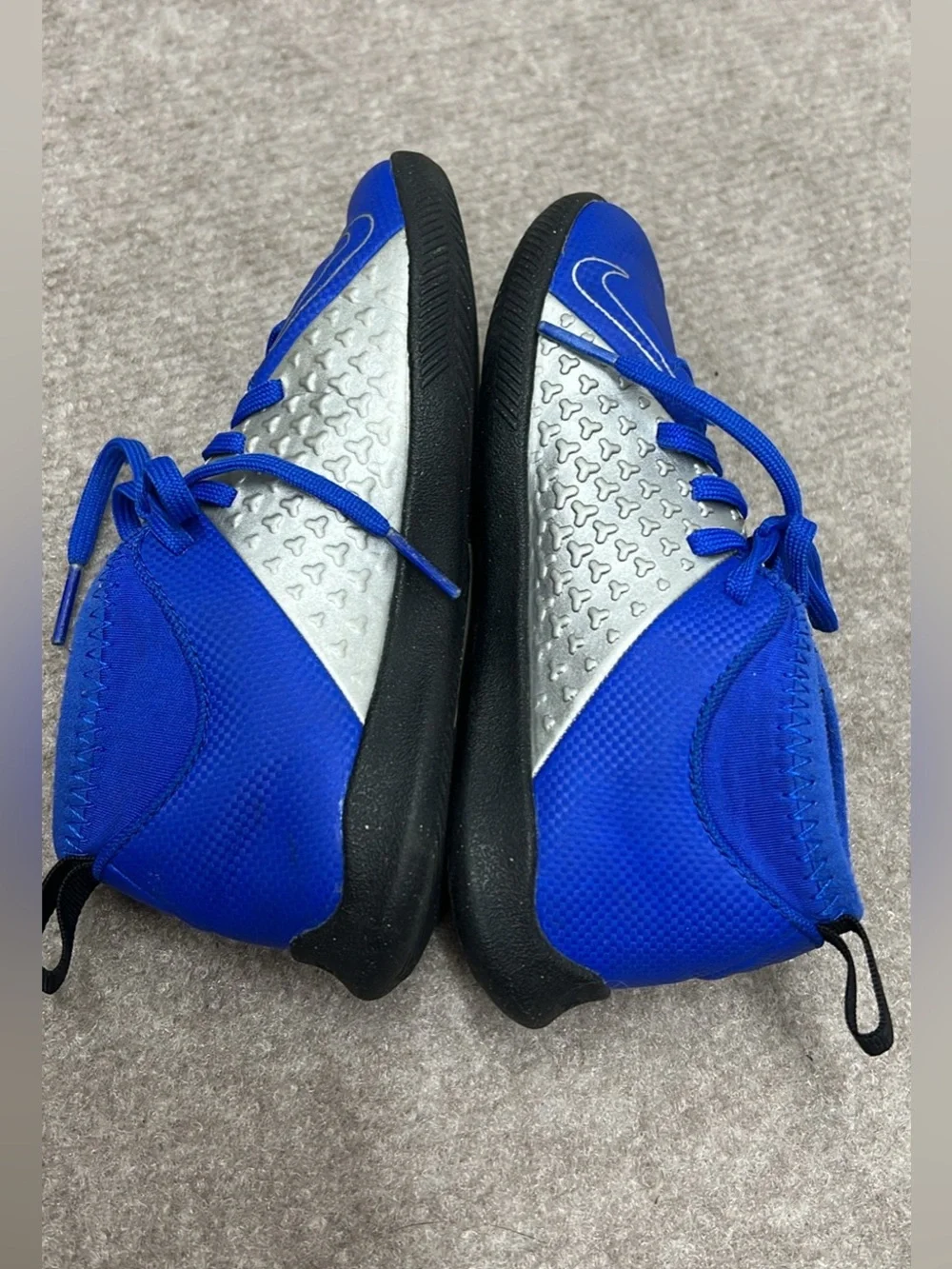 Nike lightly used